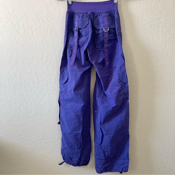 ZUMBA Dance Fitness Cargo Pants - Picture 2 of 9
